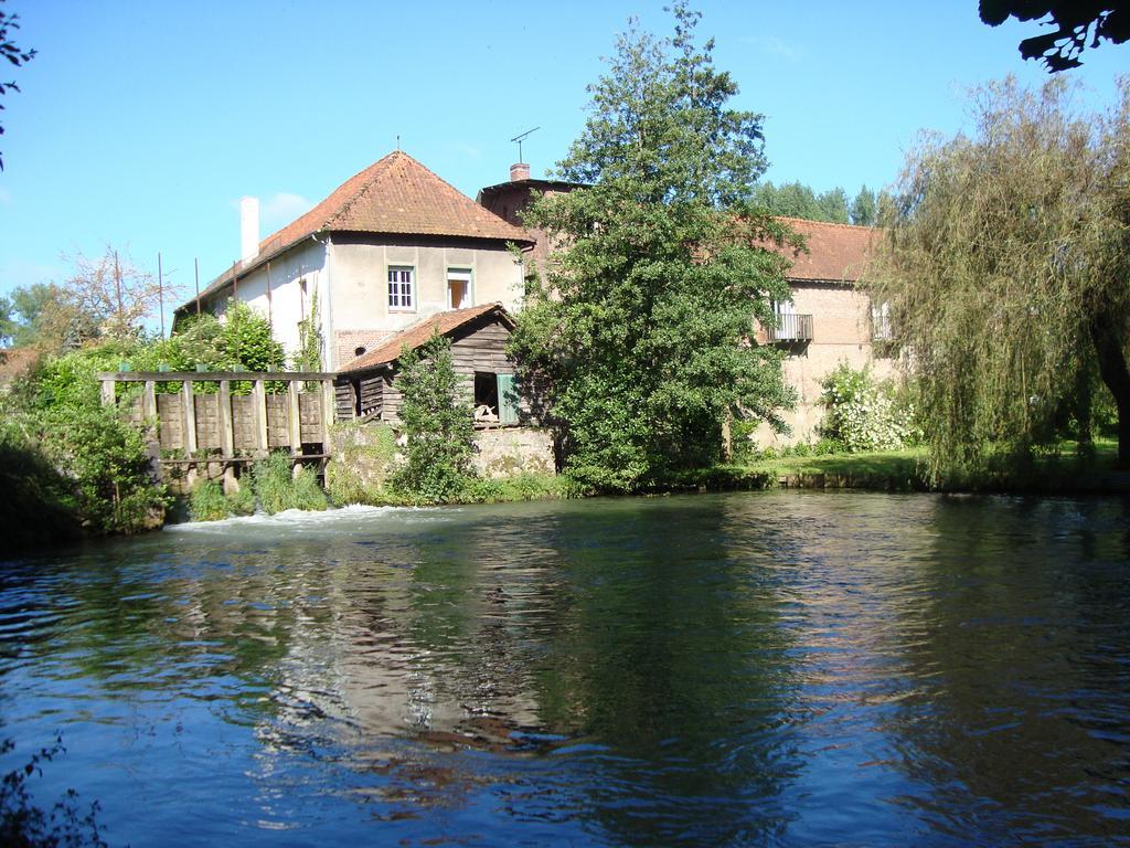 לינה וארוחת בוקר Le Moulin De Fillièvres מראה חיצוני תמונה